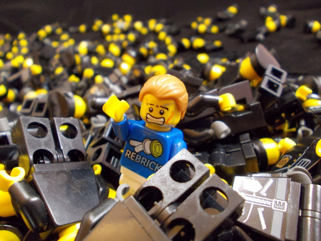 Mr. Re-Brick的冒險 - MIB