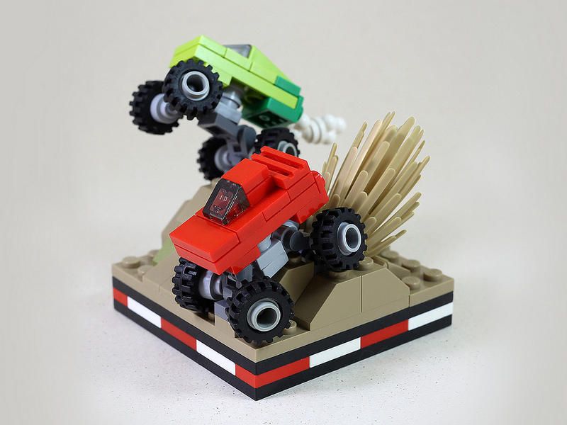 8x8 MICROBUILD-大腳車競速