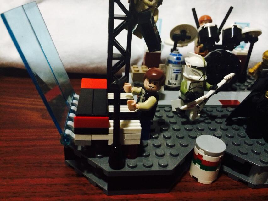 韓索羅笑的很開心呀