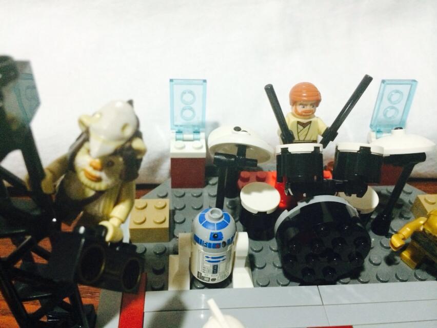 歐比王的雙劍技術聽說是從爵士鼓上練的