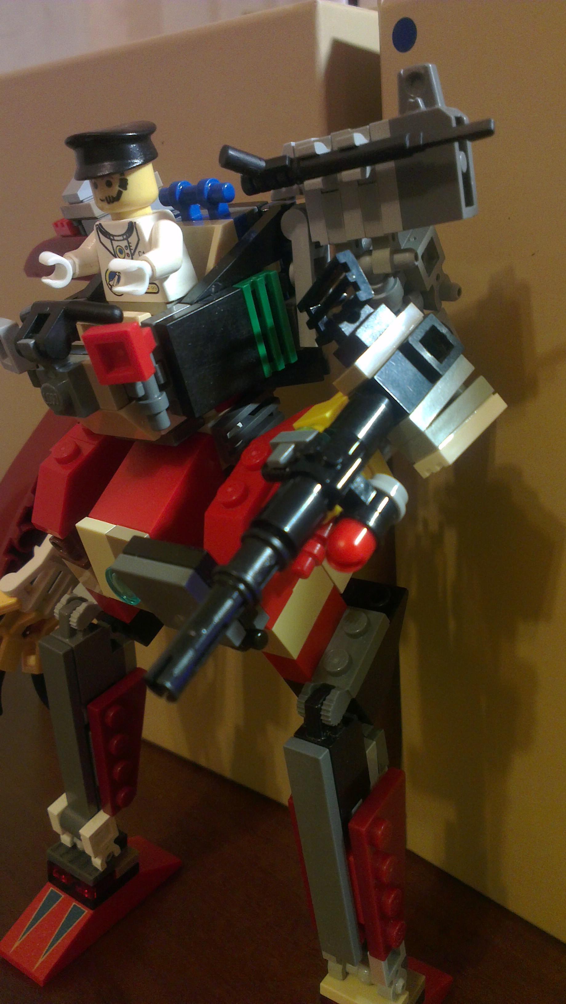 側面照~(據說這支手是師奶大大做的><