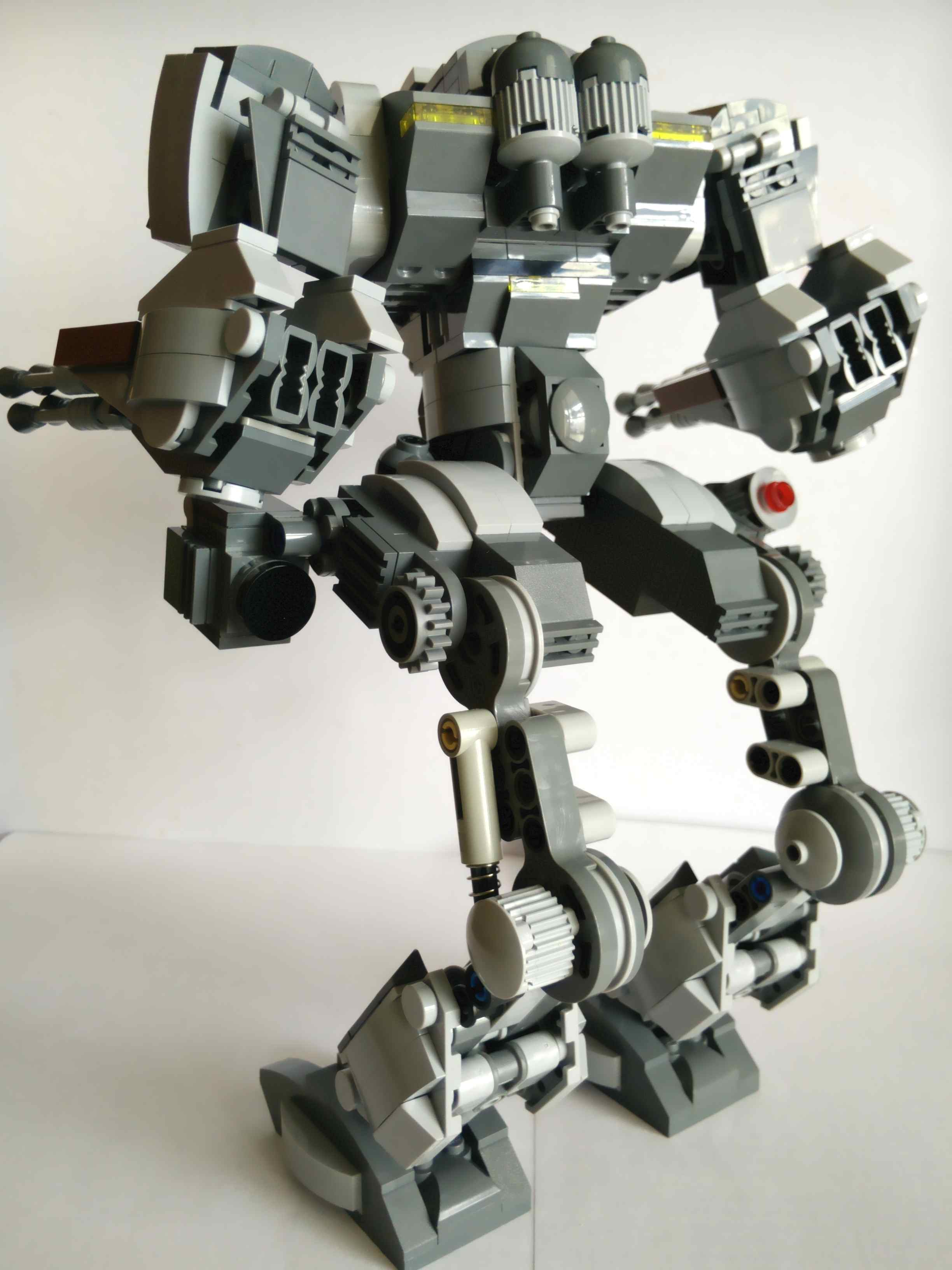 LEGO MOC - I am the Pirate King 02.jpg