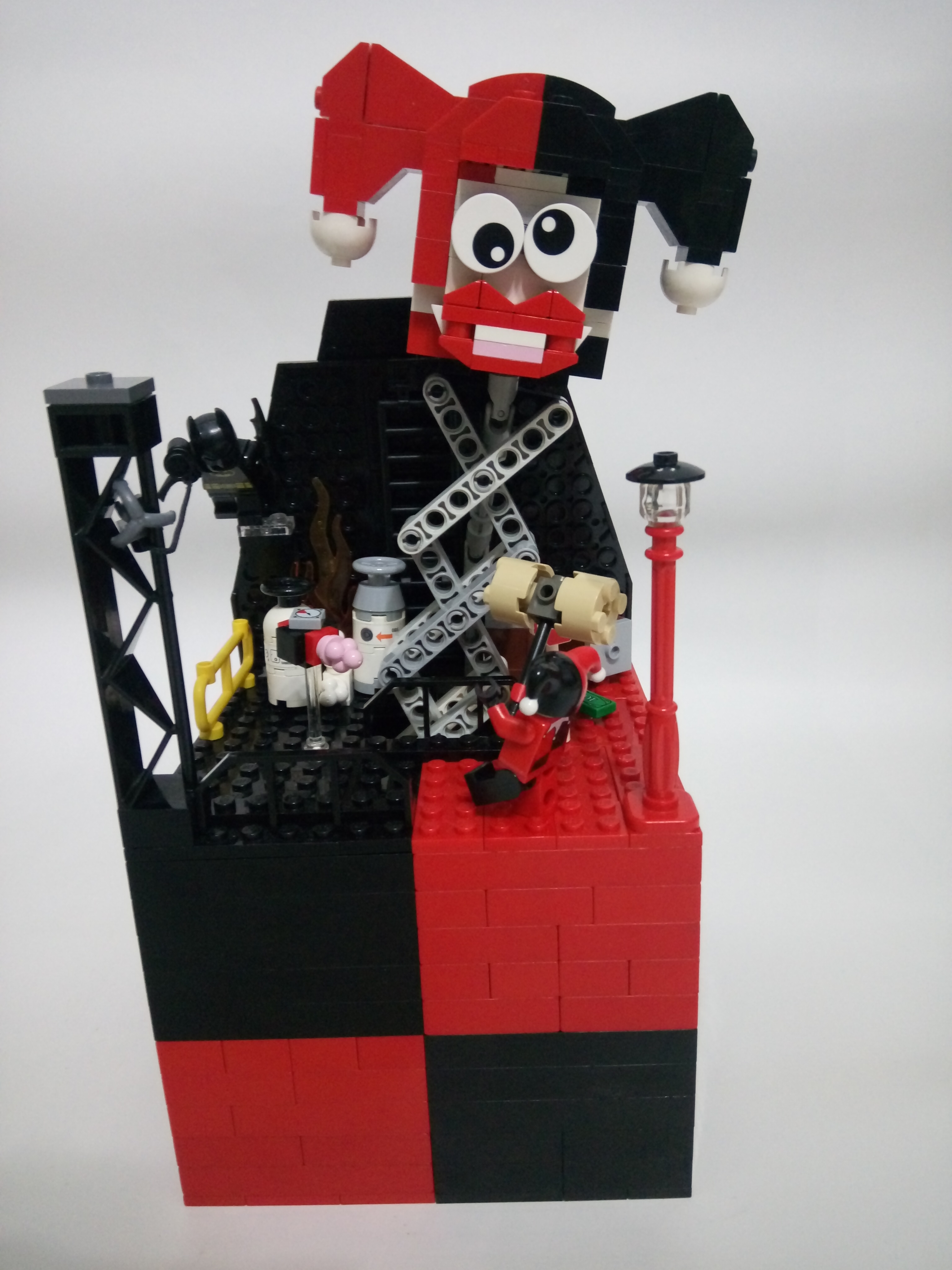 第二屆必買站-FormosaLUG樂高達人冠軍爭奪賽作品 Scarey Quinn