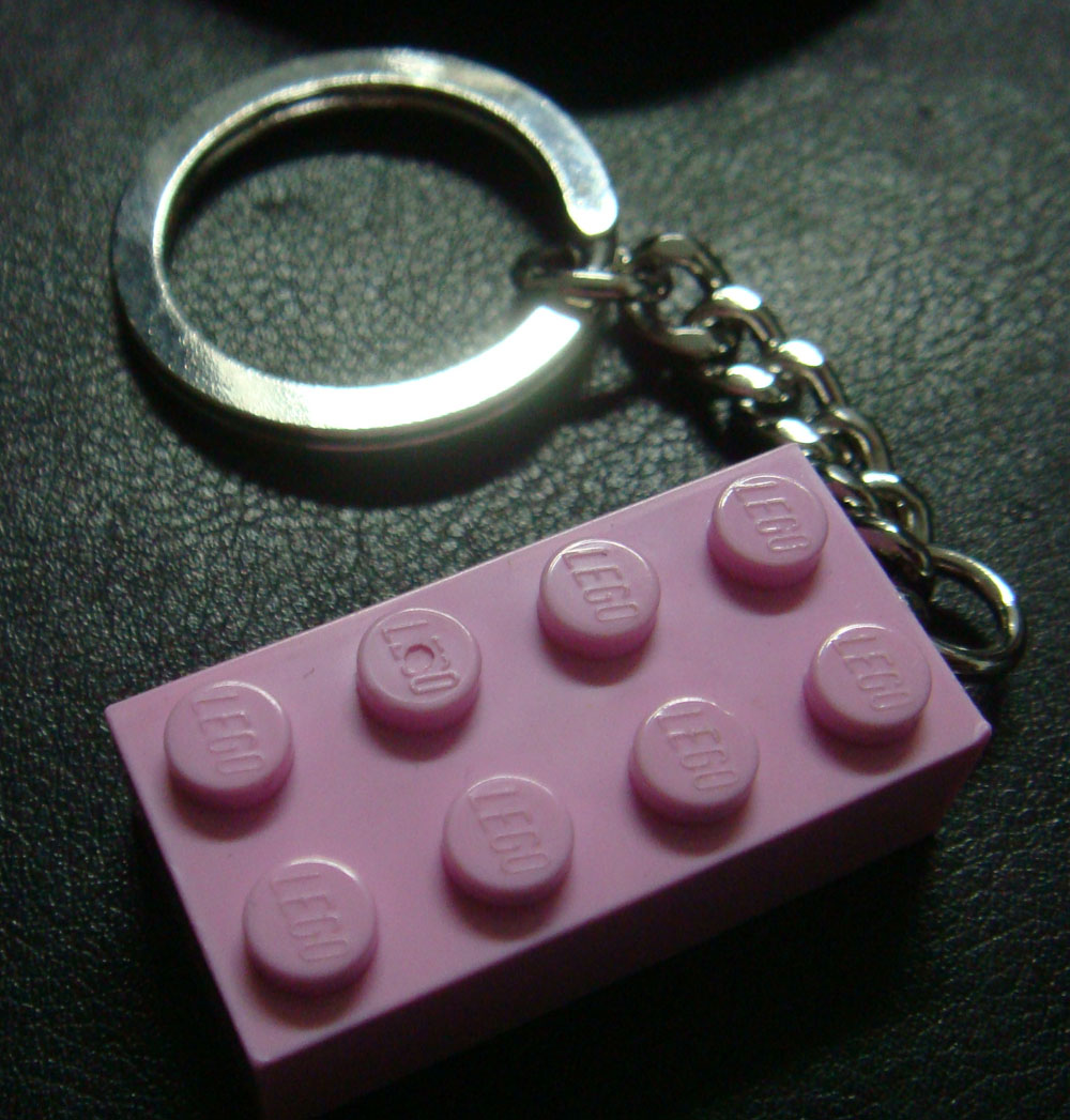 日本賣的樂高鑰匙圈~比金色電鍍還讚~~~全世界只有一個