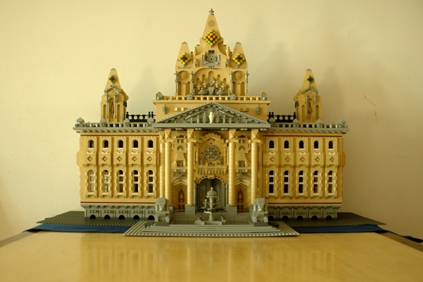 MOC-梦中的宫殿-科技零件在建筑中也疯狂